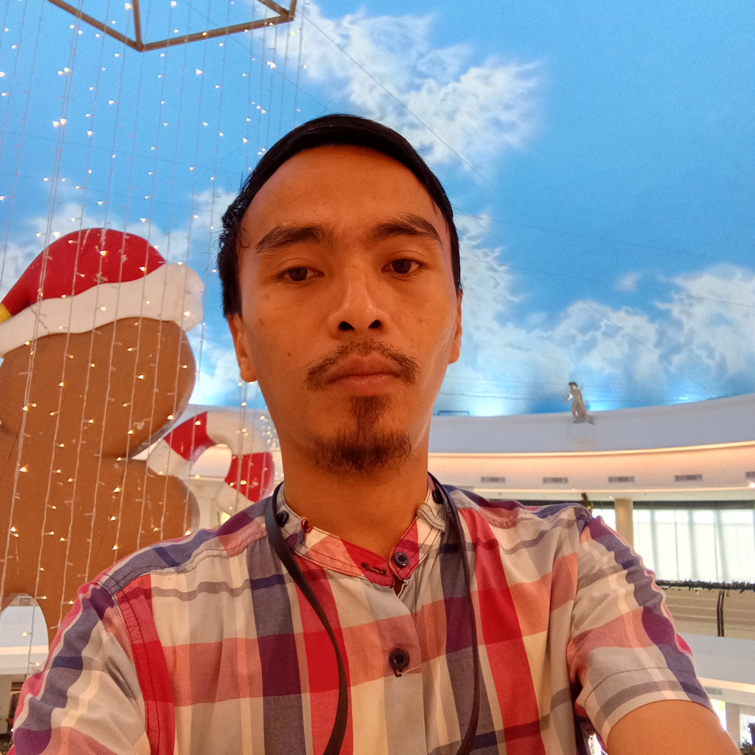 Deon Yohanes Wonggo: Dio, Patria, Famiglia