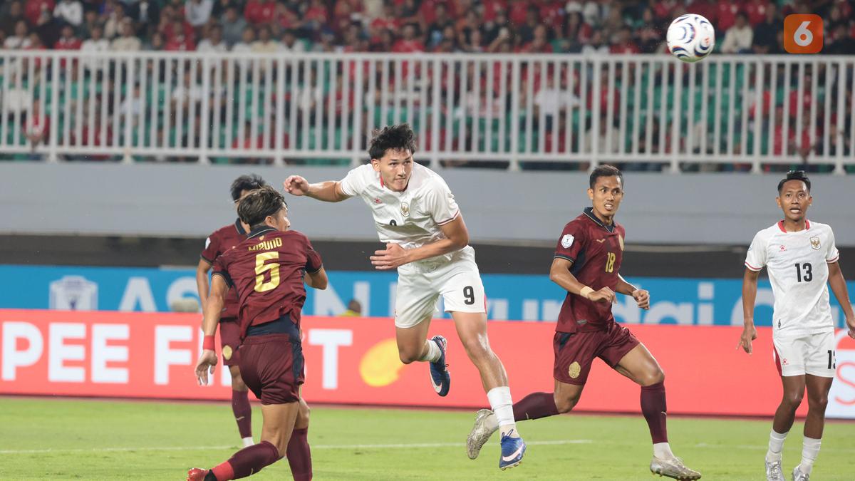 Indonesia Kalahkan Kamboja, Mitchell Baker Cetak Tigal Gol